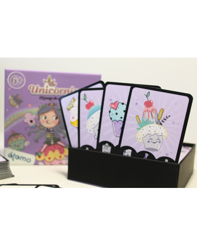 Unicornia. Juego de cartas