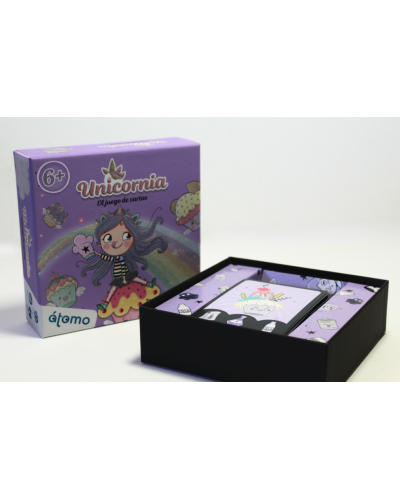 Unicornia. Juego de cartas